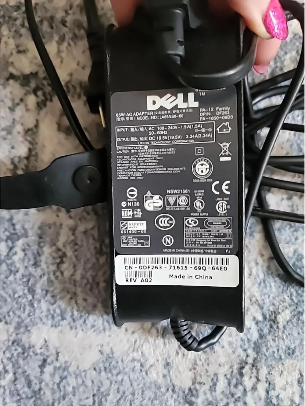 Genuine Dell LA65NS0-00 YR733 F7970 65W Laptop AC Adapter Power Charger W/Cord